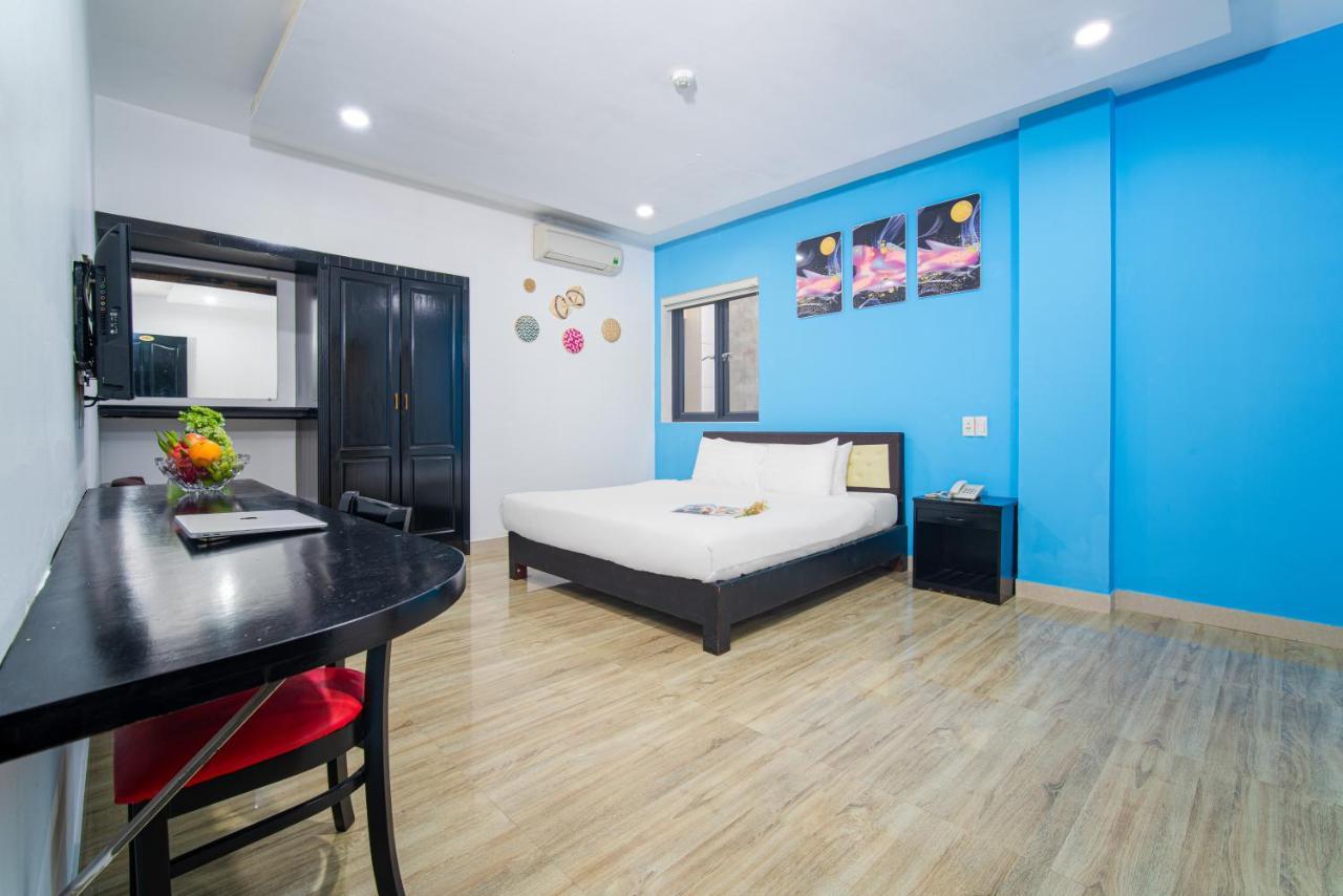 La Maison Danang Beach Hotel Экстерьер фото