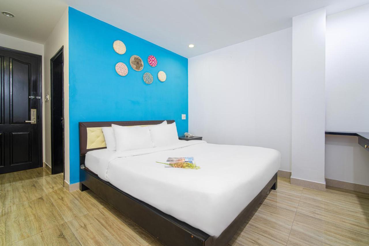 La Maison Danang Beach Hotel Экстерьер фото