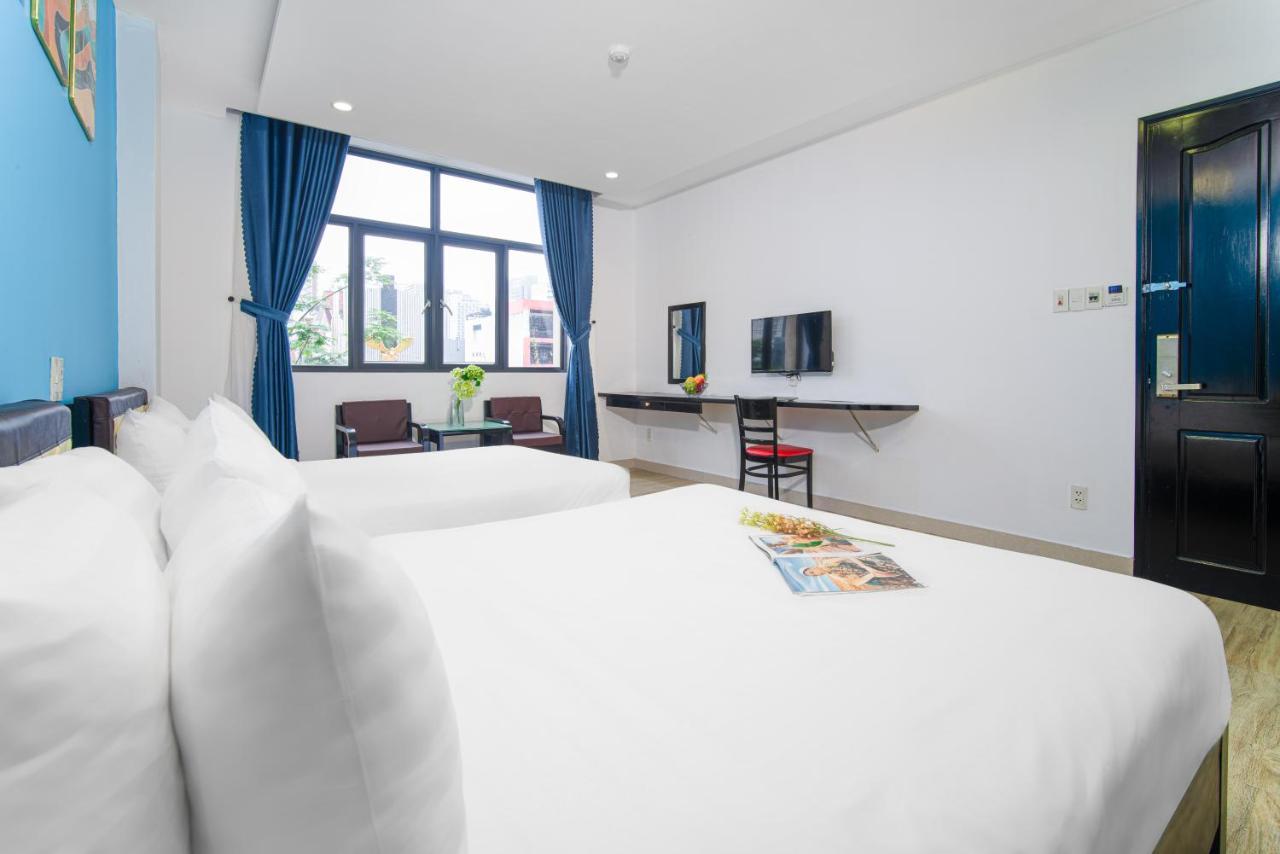 La Maison Danang Beach Hotel Экстерьер фото