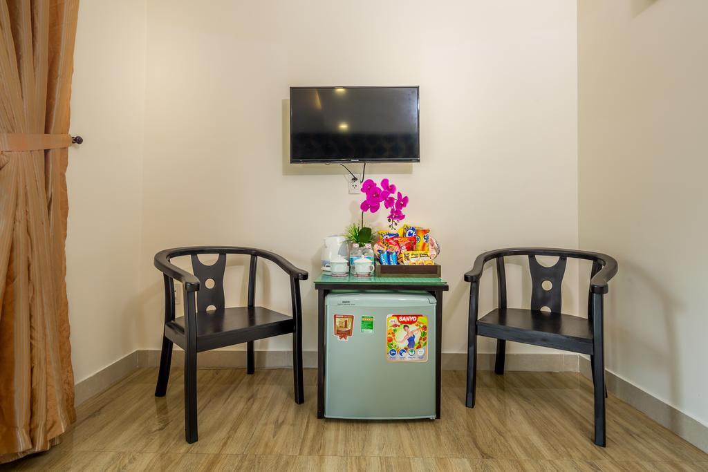 La Maison Danang Beach Hotel Экстерьер фото