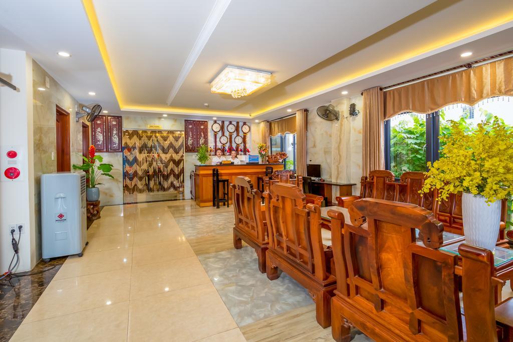 La Maison Danang Beach Hotel Экстерьер фото