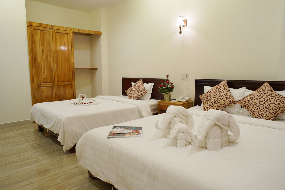 La Maison Danang Beach Hotel Экстерьер фото