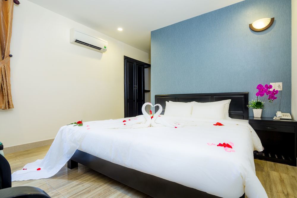 La Maison Danang Beach Hotel Экстерьер фото